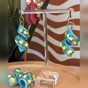 Flower Garland Earrings